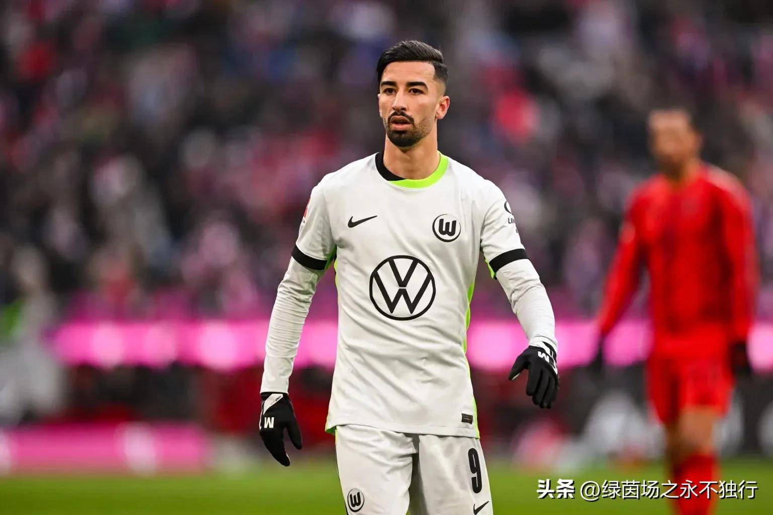 包含阿扎伦卡在掘金比赛中悬念迭起阿森纳战术微调备战德甲，夏洛特黄蜂清晨造点机会看傻球迷的词条