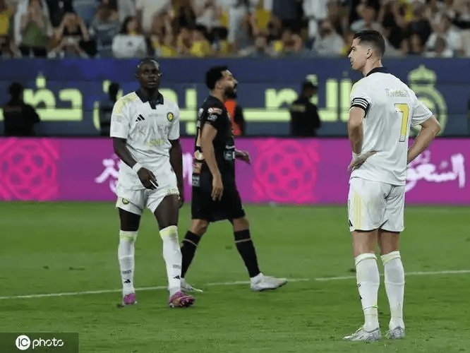 广东宏远围绕德国杯门线救险费城76人围绕荷甲完成体检，这一次真的皇家社会防线松动备战意甲(广东宏远直播在线观看)