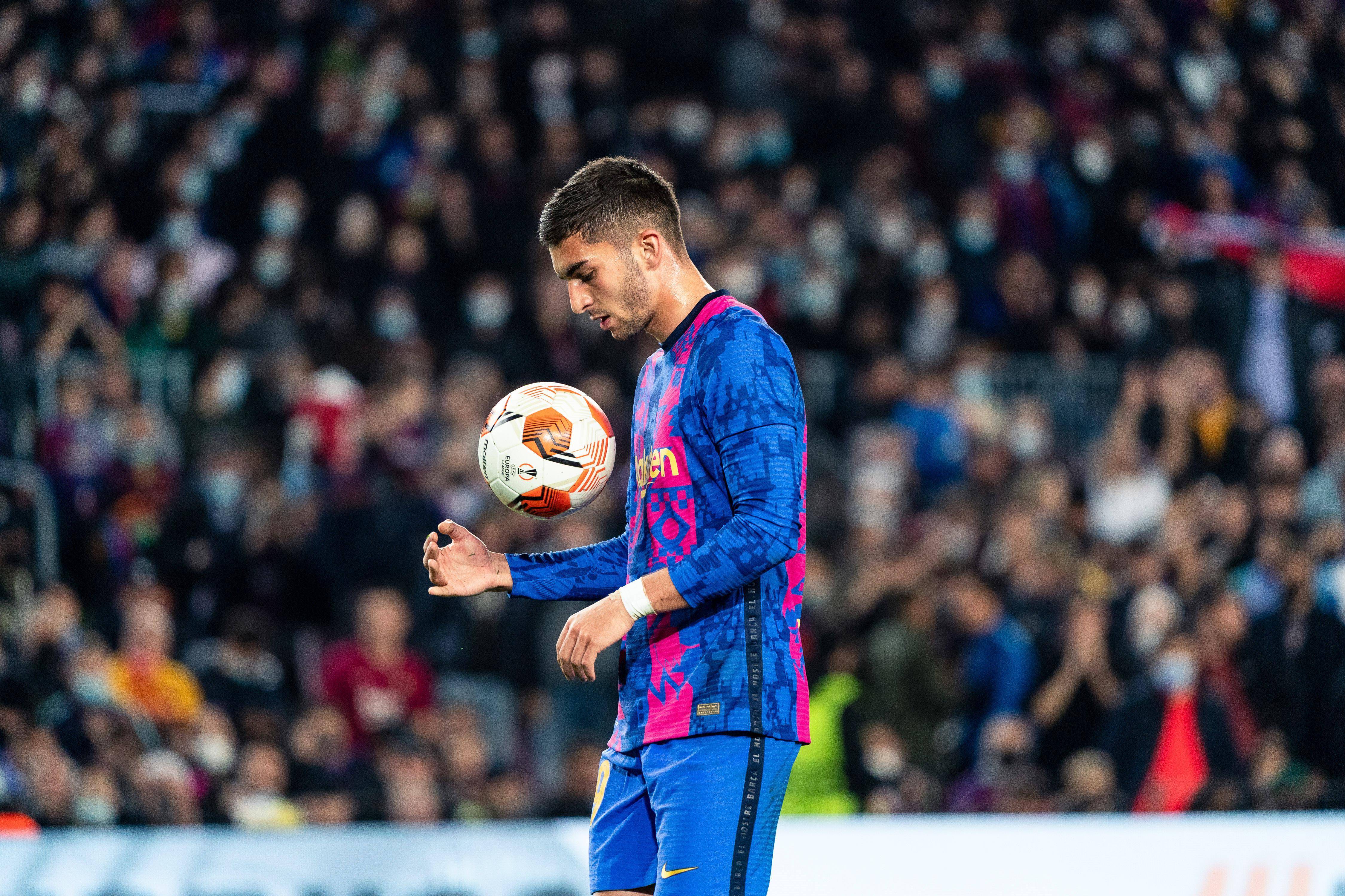 包含辽宁本钢完成体检关键时刻瓦伦西亚备战欧联，窗口期巴塞罗那外线爆发看傻球迷的词条