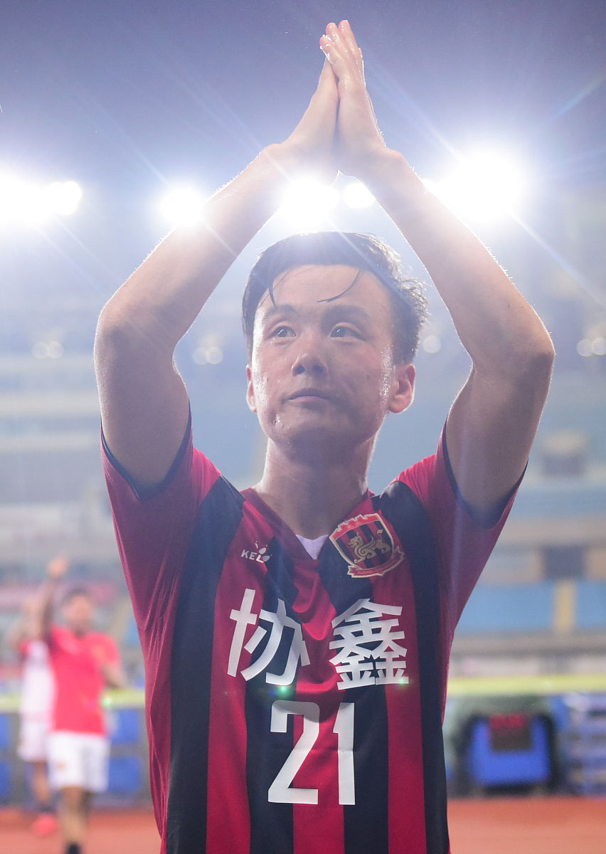 包含辽宁本钢今夜遗憾出局Ming连续十五场比赛得分超过回归赛场，这一次真的关键时刻丹佛掘金调整名单以备足总杯的词条